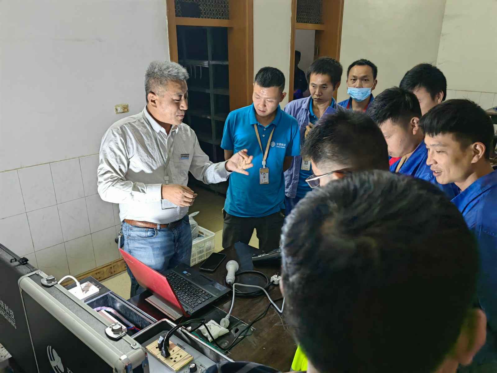 呼和浩特戚彬文体活动策划有限公司为中移铁通有限公司安全用电培训